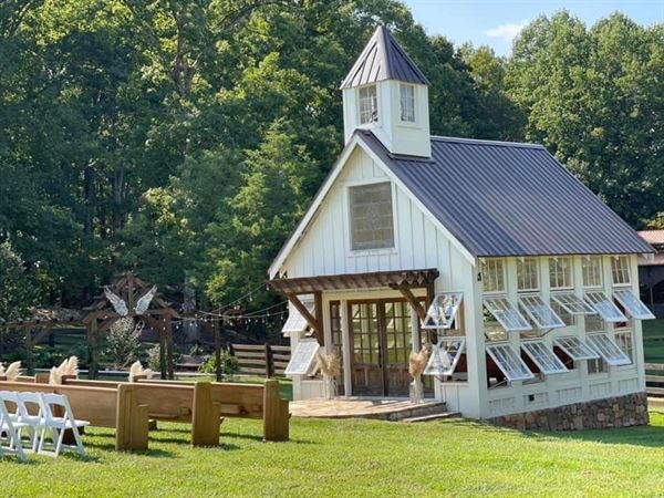 Laceé Meadows Venue