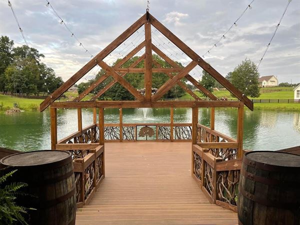 Laceé Meadows Venue