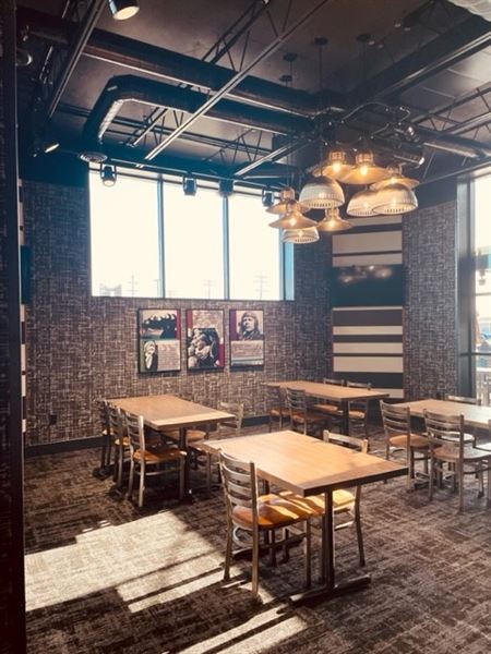 Holiday Inn & Suites St. Cloud