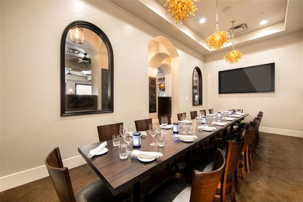 Ferraro's Italian Restaurant & Wine Bar