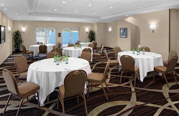 Hilton Garden Inn Los Angeles Marina Del Rey