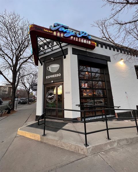 Tony P's Bar & Pizzeria