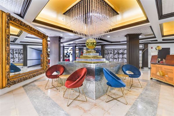 Chateau Mar Golf Resort