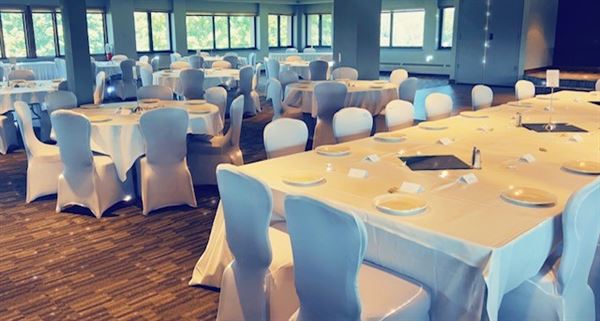 The Mauh-Nah-Tee-See Club