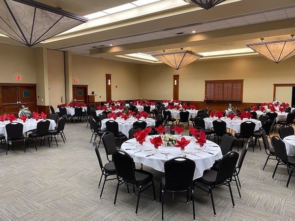 Wyndham Visalia Hotel