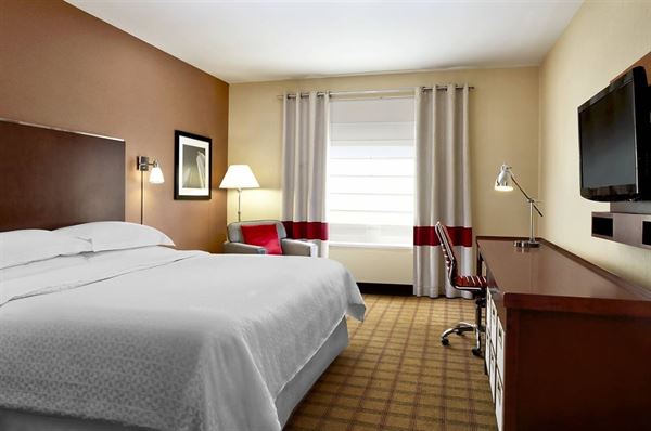 Four Points by Sheraton Calgary Airport
