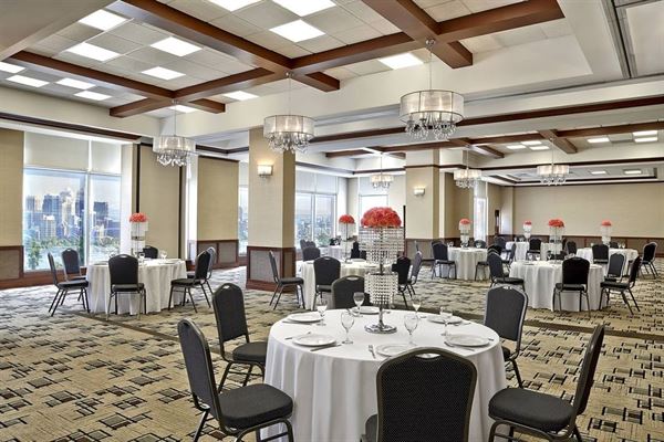 Four Points by Sheraton Calgary Airport