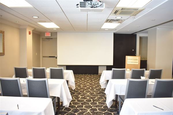 Courtyard Bethesda Chevy Chase