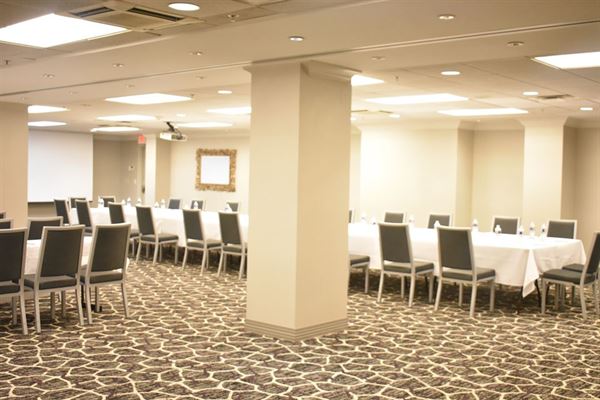 Courtyard Bethesda Chevy Chase