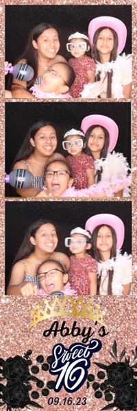 Capture This Photo Booth Rental