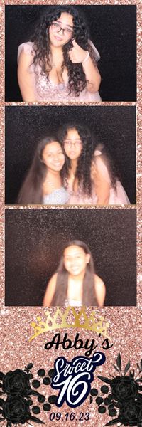 Capture This Photo Booth Rental