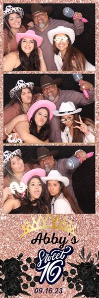 Capture This Photo Booth Rental