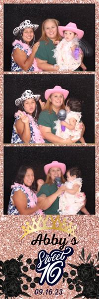 Capture This Photo Booth Rental