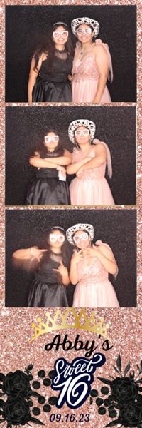 Capture This Photo Booth Rental