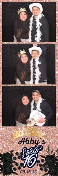 Capture This Photo Booth Rental