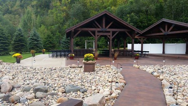 The Bluffs Bar & Grill