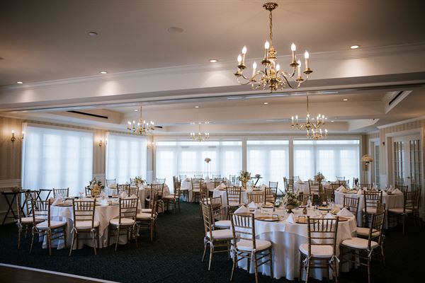 Madison Beach Hotel, Curio Collection by Hilton