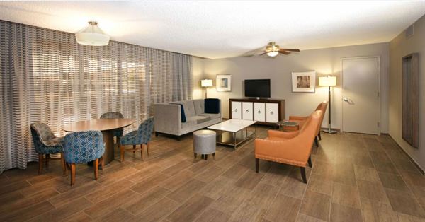 DoubleTree By Hilton Hotel Bloomington - Minneapolis South