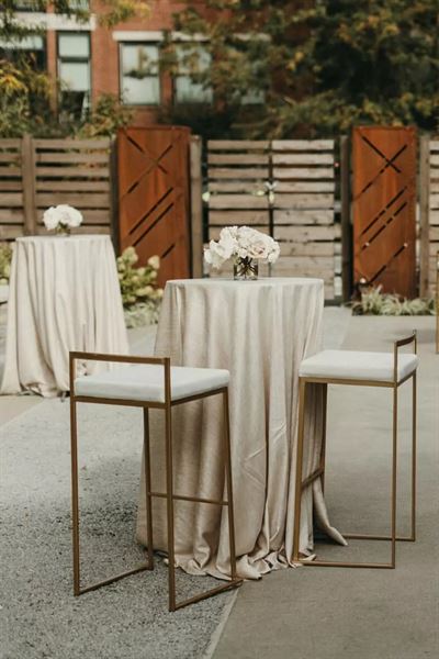 The Ellis in Italian Village