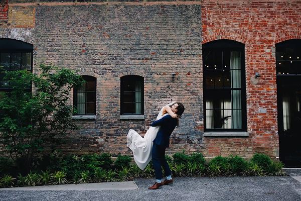 The Ellis in Italian Village