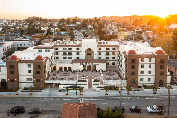 Courtyard by Marriott Santa Cruz