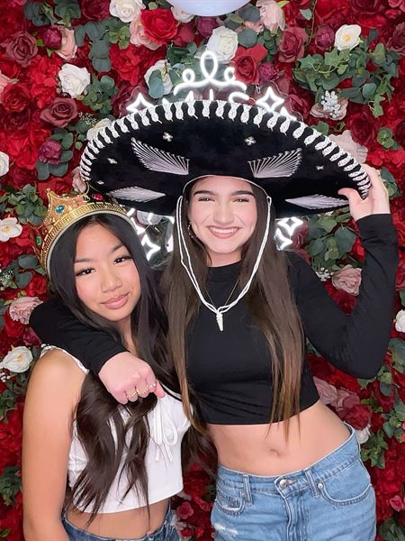 Flash Memories Photo Booth Co.