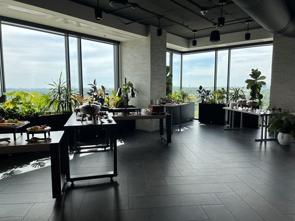 Renaissance Milwaukee West