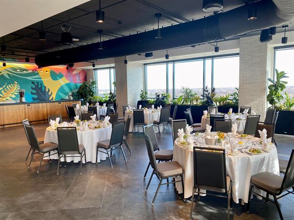 Renaissance Milwaukee West