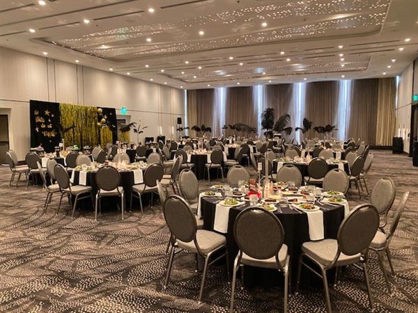 Renaissance Milwaukee West