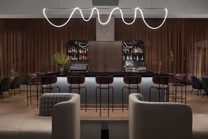 Silhouette Lobby Lunge