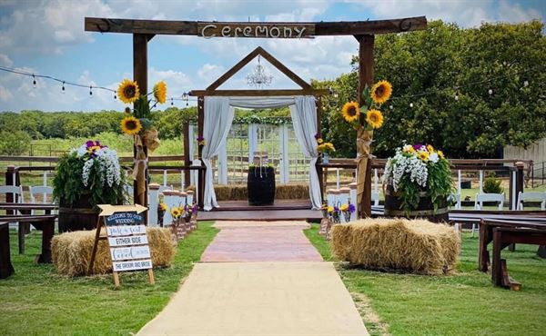 The Hay Bale Wedding & Event Venue