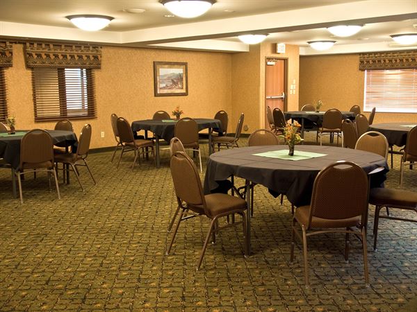 Best Western Plus - Kelly Inn & Suites