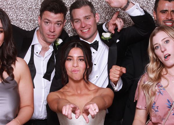 Bashbox Photo booth Rental