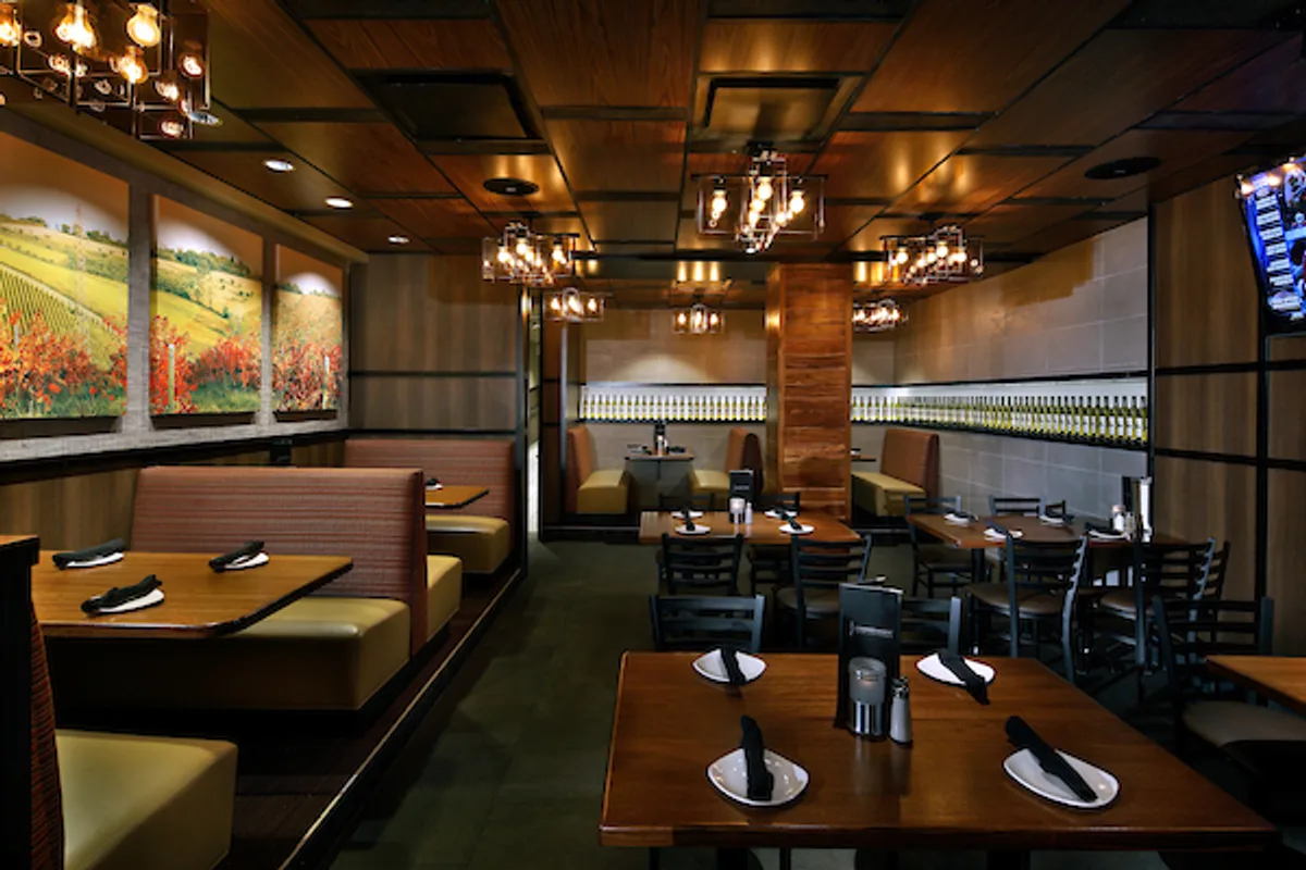 Cooper's Hawk Winery & Restaurants