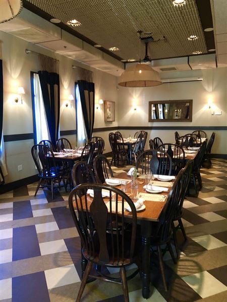 Whiskey Cake Kitchen & Bar