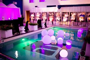 Splash / Backyard / WXYZ