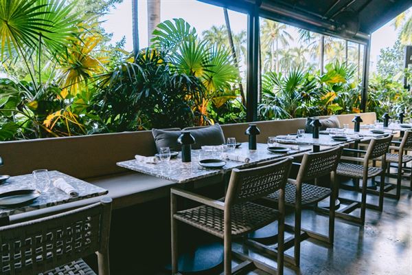 Orilla Bar & Restuarant