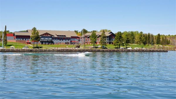 Legendary Waters Resort & Casino