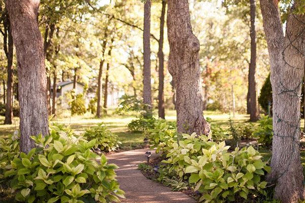 Whispering Pines Inn And Restaurant