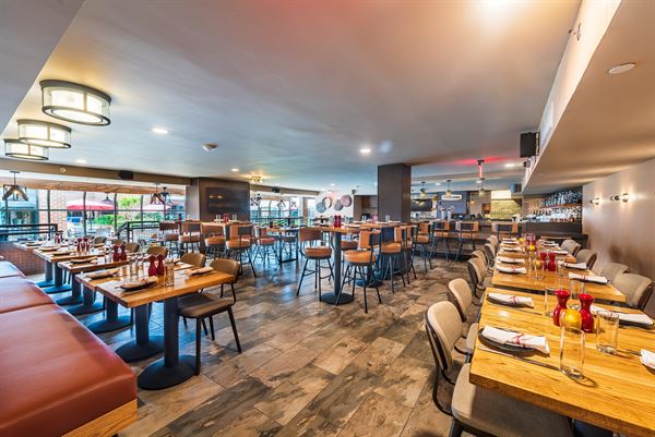 Tysons Social Tavern