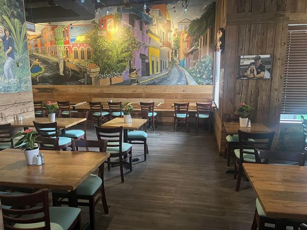 Tony Locos Bar & Restaurant