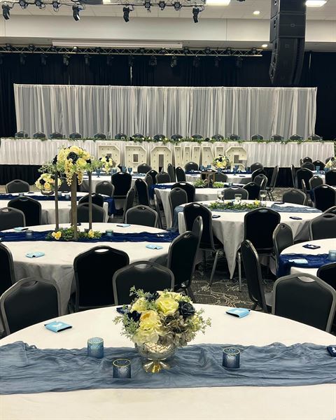 Royal River Casino & Hotel