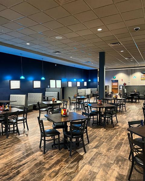 Royal River Casino & Hotel