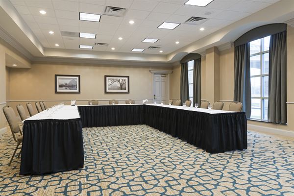 DoubleTree by Hilton Pleasant Prairie Kenosha