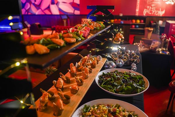 Kings Bowl Lincoln Park