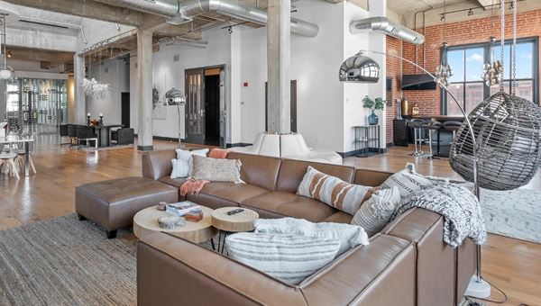 St Louis CITY Penthouse