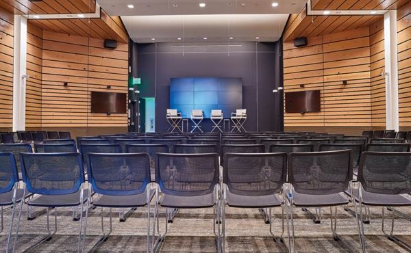 The Commonwealth Club of California