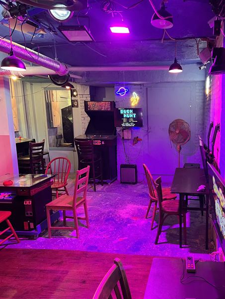 Sunflower Arcade Lounge