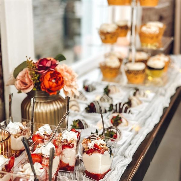 Sisters Mobile Bar and Treats