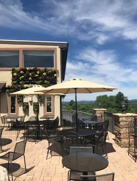 Eagles Nest Restaurant & Event Venue